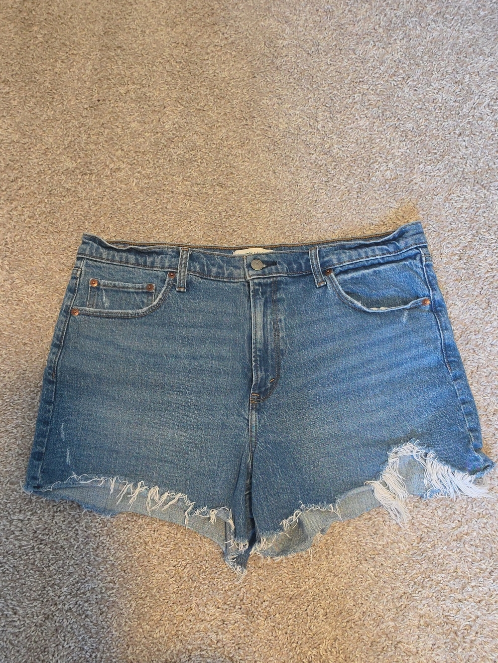 Abercrombie & Fitch 4" Mom Short, Distressed Medium Blue